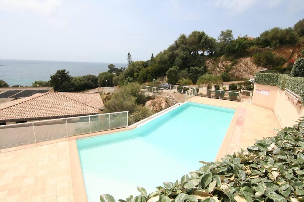 Ajaccio Maison Bord De Mer Dans Residence Avec Piscine Exterior foto